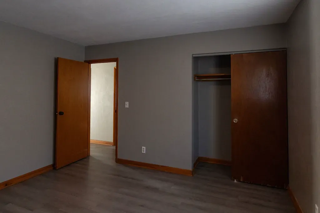 Brandt — Unit Turns photo 23