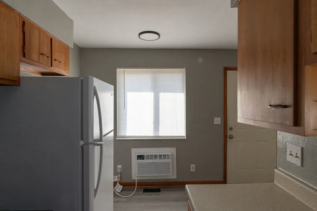 Brandt — Unit Turns photo 35