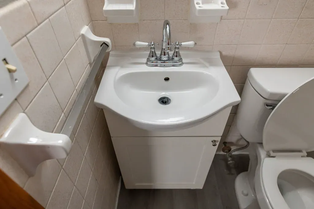 Brandt — Unit Turns photo 63