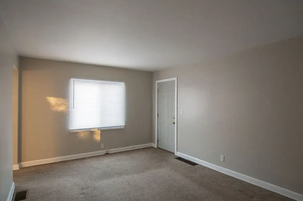 Oxford — Unit Turn photo 1