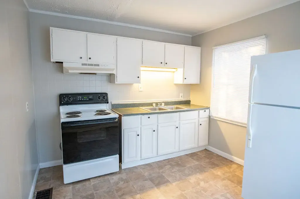 Oxford — Unit Turn photo 25