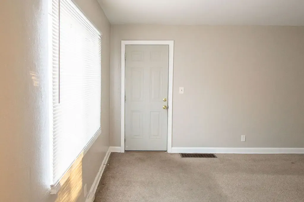 Oxford — Unit Turn photo 32
